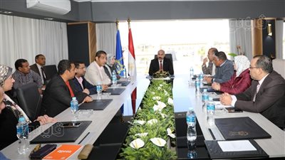 استعدادا لشهر رمضان، محافظ أسوان يشدد على توفير السلع الأساسية (صور)