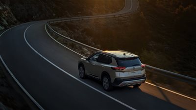  نيسان تطلق أولى سيارتها الكهربائية في مصر، تعرف على الأسعار والمواصفات