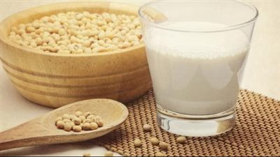  فوائد حليب الصويا، غنى بالكالسيوم والأوميجا 3 ويحمى من هشاشة العظام 