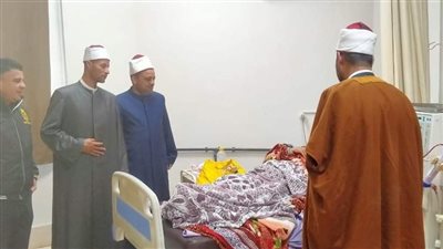 قافلة الأزهر الشريف الدعوية تزور المرضى بمستشفى التل الكبير في الإسماعيلية (صور) 