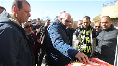 محافظ الجيزة يتفقد عددا من السلاسل التجارية ومنافذ السلع بحي الهرم 
