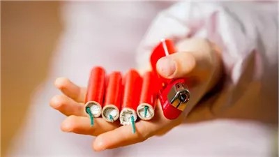 عقوبة حيازة مواد في حكم المفرقعات بدافع التخريب والإرهاب