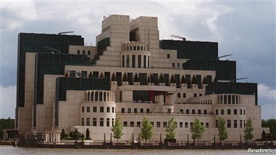 جاسوس روسي أم لاجئ أفغاني؟.. تايمز تكشف قصة رجل اطلع على ملفات بريطانية سرية للغاية