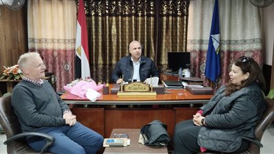 وكيل تعليم دمياط يستقبل مدير برنامج التعليم من أجل الغد (صور)