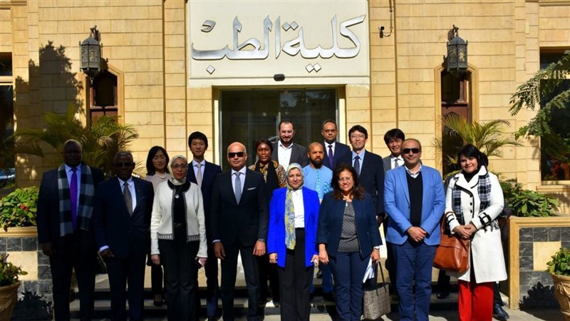 جامعة عين شمس، فيتو