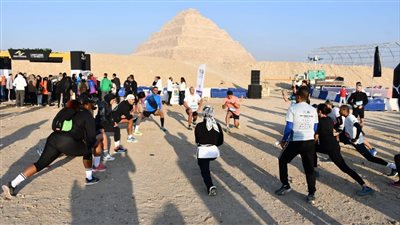 وزير الرياضة يصدر إشارة البدء للنسخة الثالثة من ماراثون سقارة (صور)