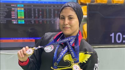 فاطمة صادق تحصد 3 ذهبيات في البطولة الأفريقية لرفع الأثقال بالإسماعيلية