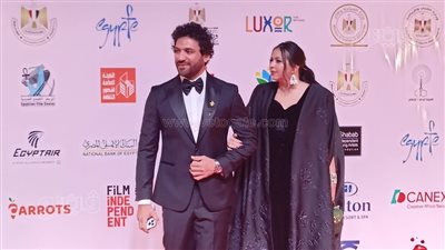 بدء توافد النجوم على حفل افتتاح مهرجان الأقصر للسينما الإفريقية (صور)