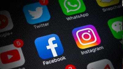 ميتا تراجع استخدام كلمة 