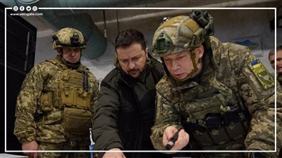 سر الإطاحة بقائد الجيش الأوكراني.. شعبية الجنرال السابق تهدد عرش زيلينسكي ( فيديوجراف)