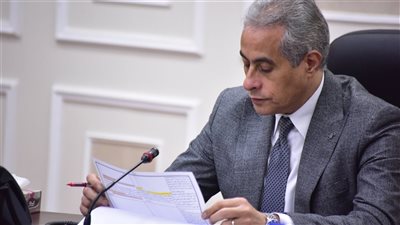 حصاد وزارة العمل في أسبوع.. توفير وظائف جديدة وعقود لذوي همم.. مناقشة الملاحظات على مشروع قانون العمل