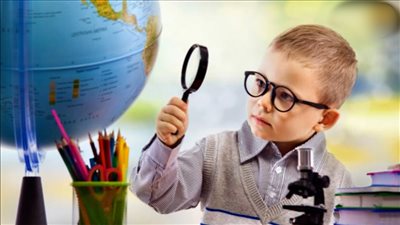 طرق تنمية شخصية طفلك وتمهده لمهن المستقبل (فيديو) 