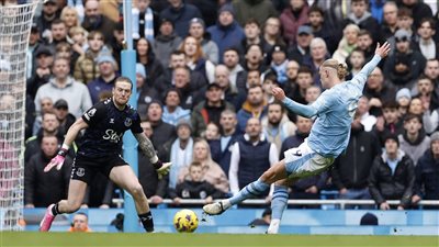 الدوري الإنجليزي، مانشستر سيتي يتجاوز عقبة إيفرتون بثنائية هالاند