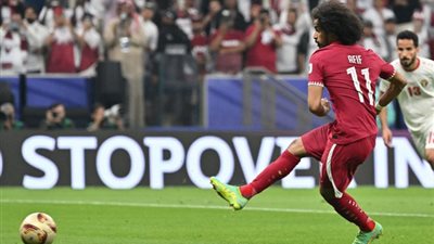 من جديد، أكرم عفيف يسجل الهدف الثاني لقطر في مرمى الأردن