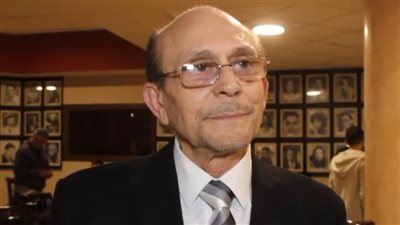 محمد صبحي: هناك دول تستغل التفاهة والسخف في فننا وتقدمه للعالم (فيديو)