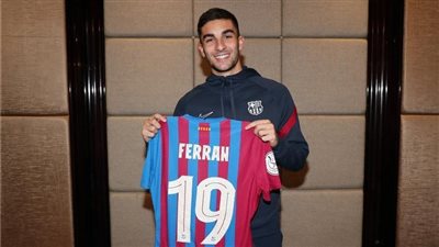 فيران توريس ينجو من خطة ديكو ببرشلونة 