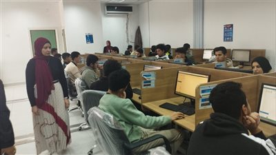 طلاب الفرقة الأولى بطب الإسماعيلية الأهلية يواصلون امتحانات الفصل الدراسي الأول 