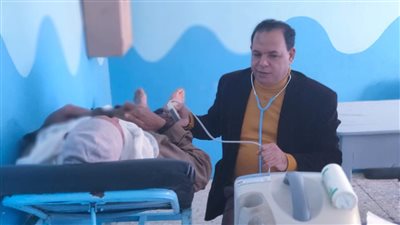 فحص 1230 مواطنا خلال قافلة طبية بقرية فزارة في المحمودية 