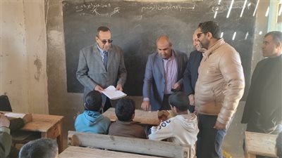 محافظ شمال سيناء يتفقد انتظام الدراسة في مدارس رفح