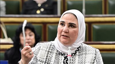 وزيرة التضامن: تكلفة إقامة المسن بمؤسسات الرعاية المجانية 30 ألف جنيه شهريا