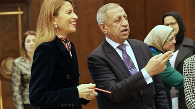 الدكتورة جاكلين عازر: القيادة السياسية تولي اهتمامًا كبيرًا بدعم المرأة 