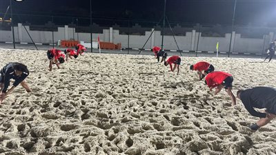 منتخب الشاطئية يخوض تدريبه الأول بالإمارات بحضور أبو الوفا استعدادا لكأس العالم