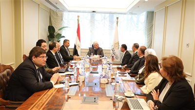 وزير التعليم العالي يبحث التعاون مع شركة سيمنس لتقديم تدريب للطلاب في المجالات التكنولوجية