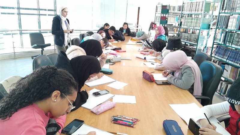 جانب من تنفيذ الورشة