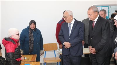 25 مارس الحكم في دعوى وقف قرار حظر النقاب بالمدارس 