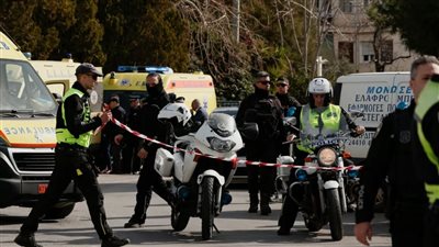 السلطات اليونانية تحيل 9 مصريين للمحاكمة في قضية غرق سفينة مهاجرين 