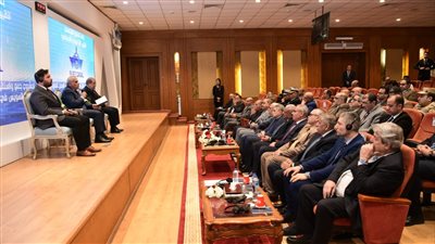 قناة السويس تناقش الأثر البيئي لمشروع استقبال المخلفات الصلبة للسفن العابرة 