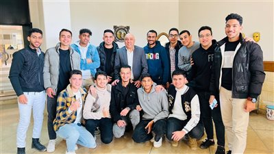 اتحاد طلاب آداب جامعة عين شمس يشارك في برنامج العباقرة