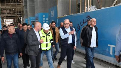 وزير الإسكان يتفقد مشروع أبراج الداون تاون بمدينة العلمين الجديدة