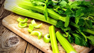 فوائد الكرفس لخفض ضغط الدم وإنقاص الوزن