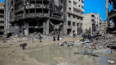 وزارة البيئة الفلسطينية: تسرب 700 مليون لتر من المياه العادمة في شوارع غزة