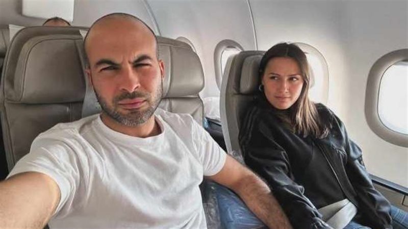 أليسيا يانكون وخطيبها،