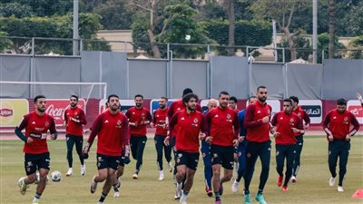 مران الأهلي، تدريبات بدنية وتقسيمة قوية وكولر يجتمع باللاعبين