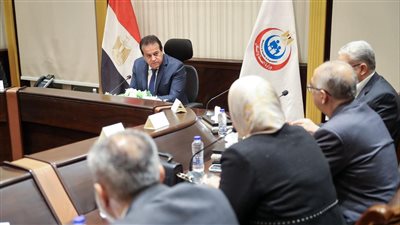 وزير الصحة يشهد توقيع بروتوكول لإجراء تحاليل مجانية للكشف عن الأورام