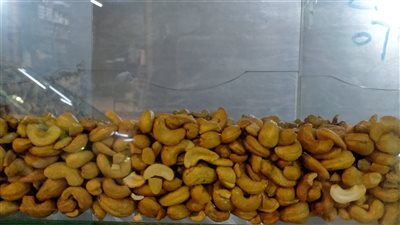 بارتفاع 150%.. أسعار المكسرات في سوق الساحل بمصر القديمة (فيديو وصور) 