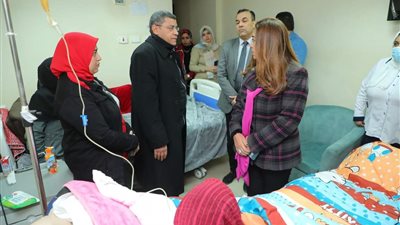 محافظ دمياط تزور مصابي غزة بالمستشفى التخصصي للاطمئنان على حالتهم الصحية