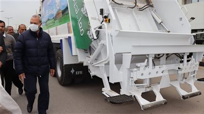 محافظ القليوبية يشهد استلام معدات نظافة بتكلفة 41.4 مليون جنيه