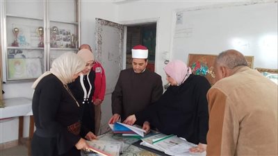 رئيس منطقة الإسماعيلية الأزهرية يتابع انتظام العملية الدراسية بالمعاهد (صور) 