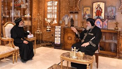 البابا تواضروس يتلقى تقريرا عن الخدمة عن كنائس شبرا الشمالية