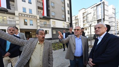 وزير الإسكان: تنفيذ 7 آلاف شقة بمشروع 