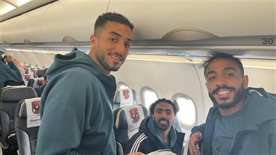 مصر للطيران تسير رحلة خاصة إلى الجزائر لنقل بعثة الأهلي (صور)