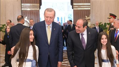 السفير التركي بالقاهرة: أردوغان يحب السيسي بشكل كبير واللي فات مات