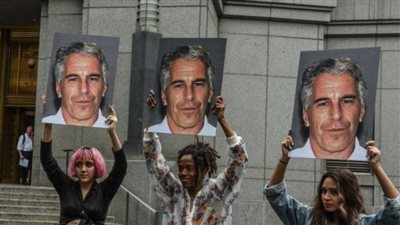 تستروا على جرائمه الجنسية، ضحايا جيفري إبستين يقاضون إف بي آي