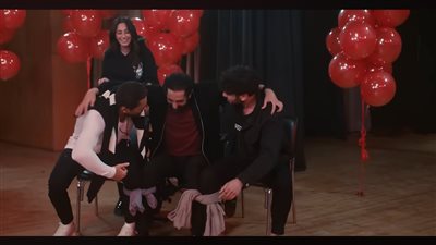 لفتة إنسانية من تامر حسني في كليبه الجديد مع مها فتوني 