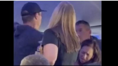 الطائرة الملعونة، لكمات وشجار 