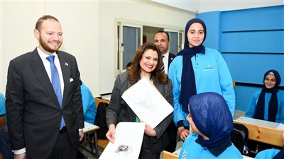 وزيرة الهجرة تزور مدرسة إيجيبت جولد للتكنولوجيا التطبيقية بمدينة العبور (صور )